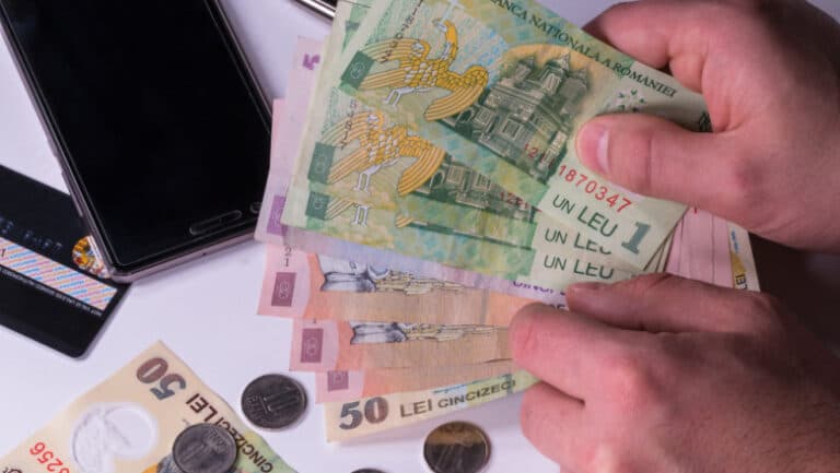 Numărul pensionarilor este în creștere: INS dezvăluie datele pentru 2025. Care este venitul mediu al vârstnicilor din România?