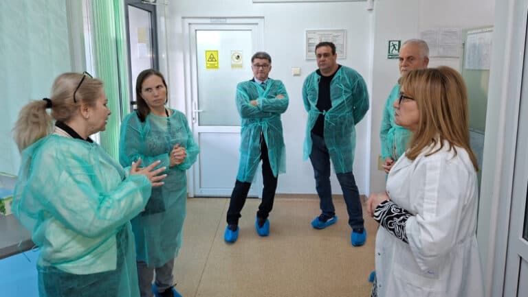 Cum poate România să devină furnizor de ouă pentru Israel? Ce au descoperit inspectorii sanitar-veterinari în vizita lor în țară?