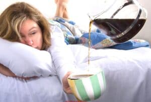 Trucuri rapide pentru eliminarea alcoolului din organism: Soluții eficiente pentru a înfrunta mahmureala