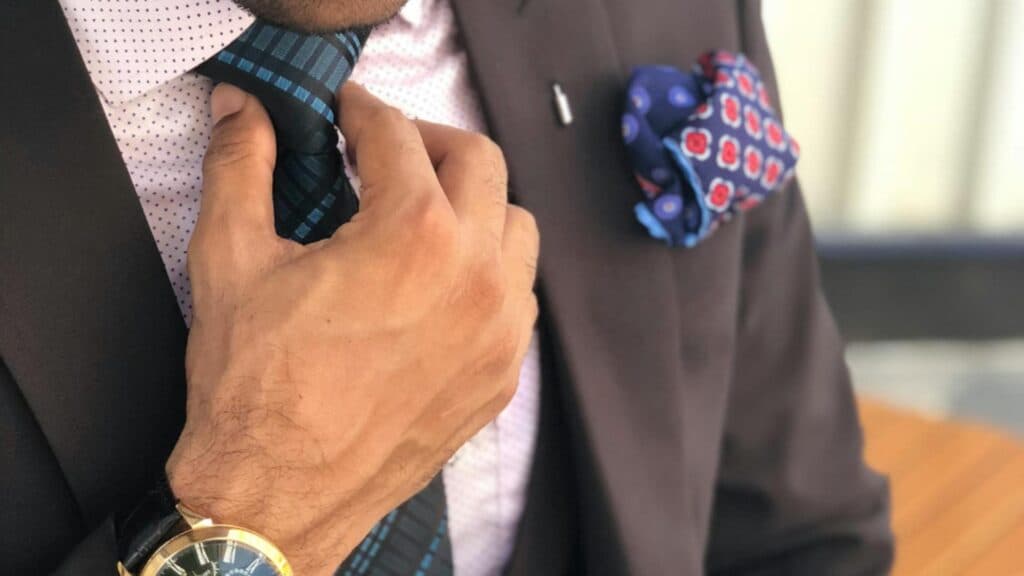 Codul eleganței masculine: Ghidul manierelor pentru un gentleman desăvârșit