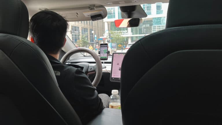 Patru antreprenori din domeniul ride-sharing-ului, cercetați de DNA pentru o evaziune fiscală de peste 21 de milioane de lei