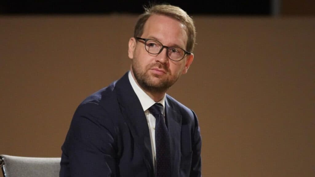 Dominic Fritz, confruntat cu primul său mare scandal ca lider al reziștilor: numirea Ralucăi Rogoz la ANAP stârnește controverse în USR