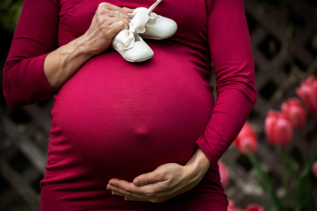 Bucurie în familie! Prezentatoarea TV și fostul fotbalist de renume se pregătesc să întâmpine al doilea copil