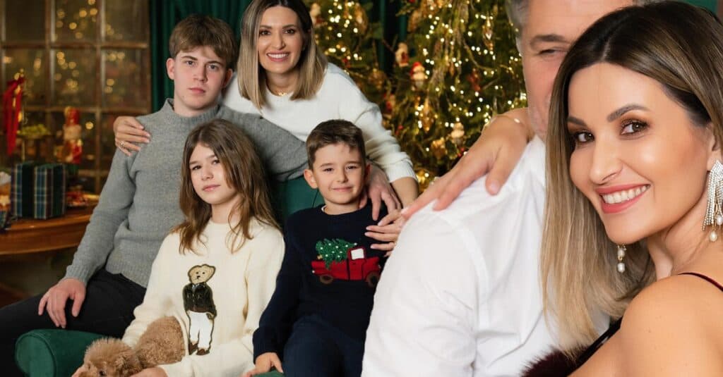 Ela Crăciun, moment deosebit alături de familie la sfârșitul anului! Unde ne va duce magia Sărbătorilor?! „De la Sinaia… până în Vietnam.”