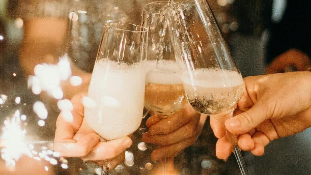 Previziunile astrologice pentru Revelion. Ce surprize aduce ultima zi a anului pentru fiecare semn zodiacal?