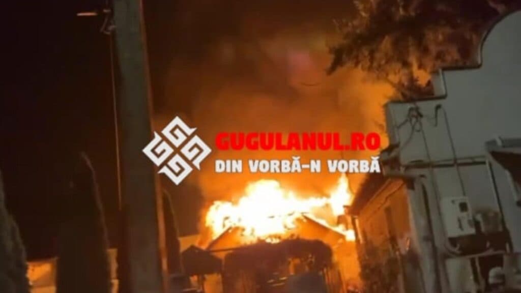 Flăcări devastatoare în Caraș-Severin, provocate de scântei dintr-un coș de fum; patru locuințe grav afectate