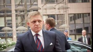 Incident pe aeroportul din Bruxelles: aeronava premierului slovac Robert Fico, afectată de avarii