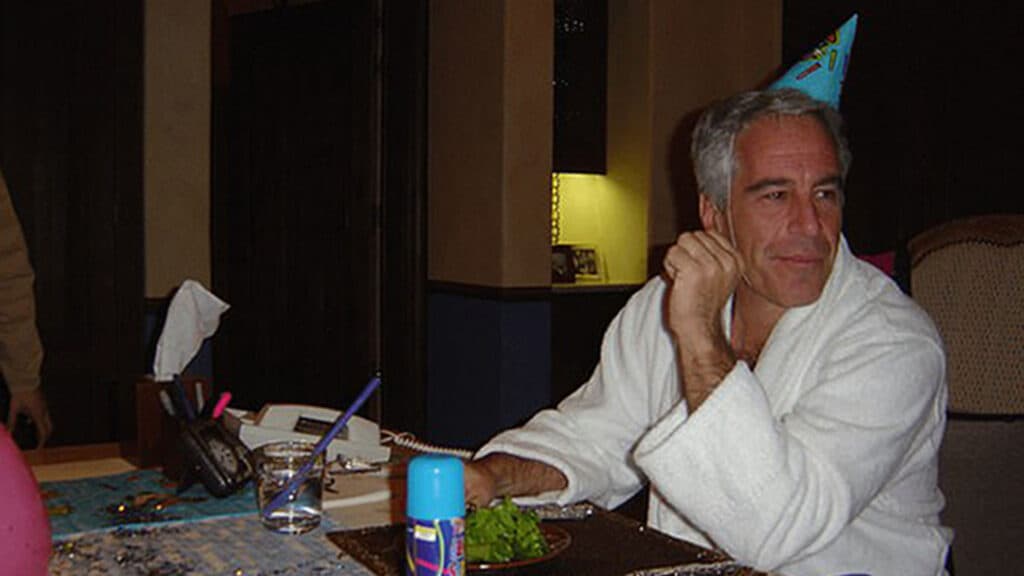 Jeffrey Epstein a exploatat adolescente din România! Ce oraș a primit 30.000 de euro? „Sentimentul nostru este de mare dezamăgire.”