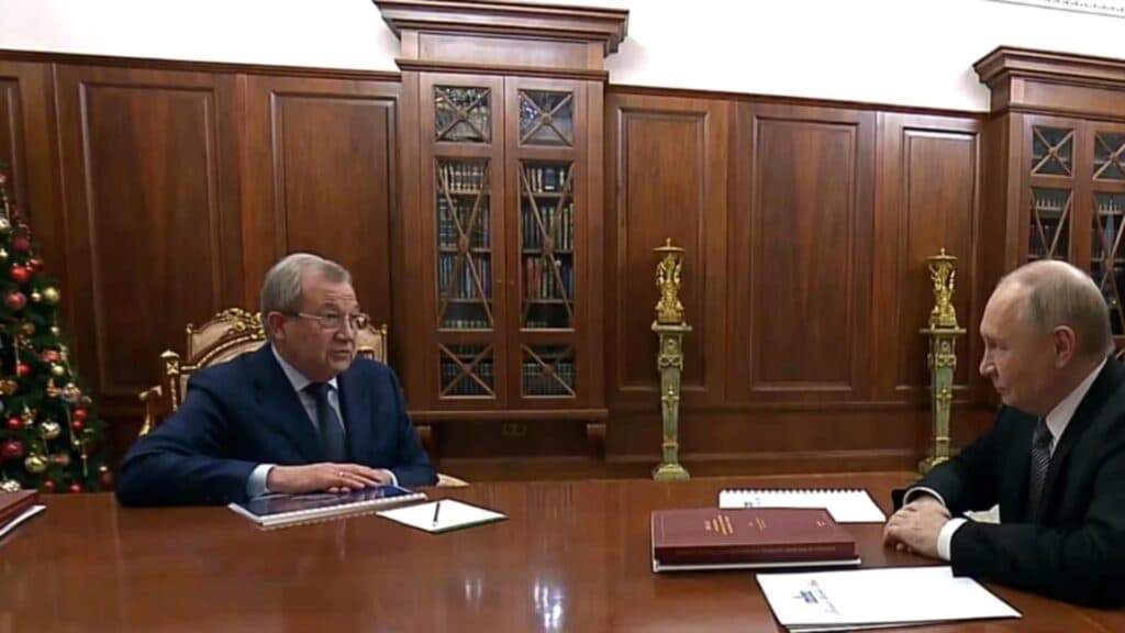 Kremlinul dezvăluit: detaliul din biroul lui Putin care demontează miturile oficiale