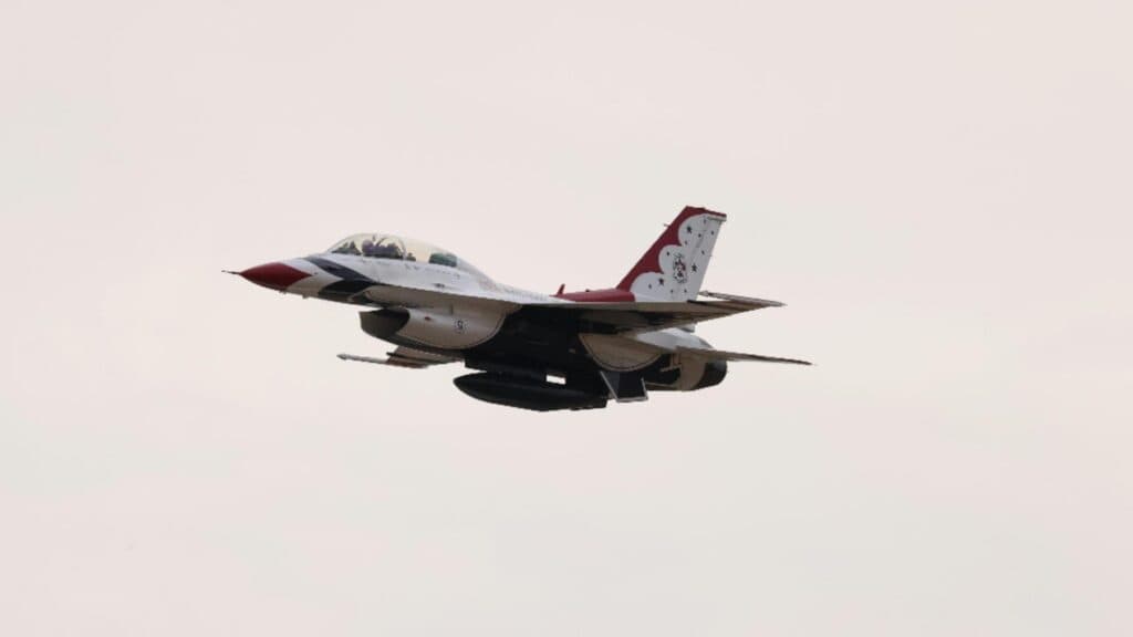 Atac devastator asupra unui spital din Myanmar: zeci de victime și răniți în urma bombardamentului aerian