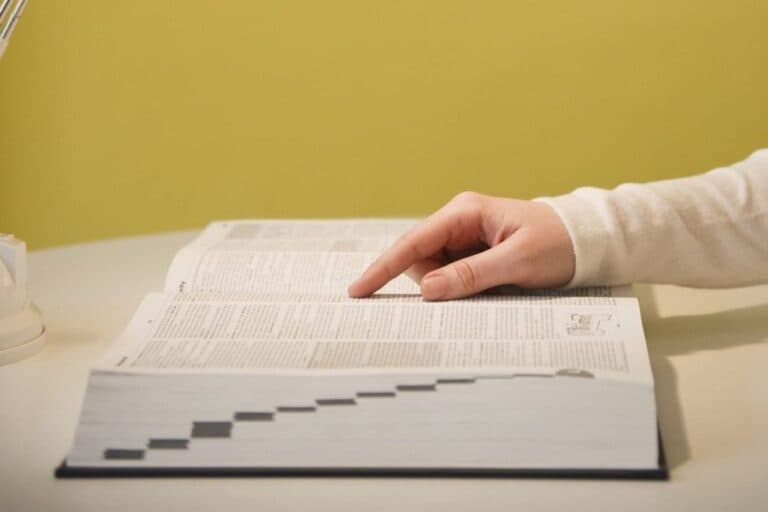 Merriam-Webster a desemnat „slop” cuvântul anului