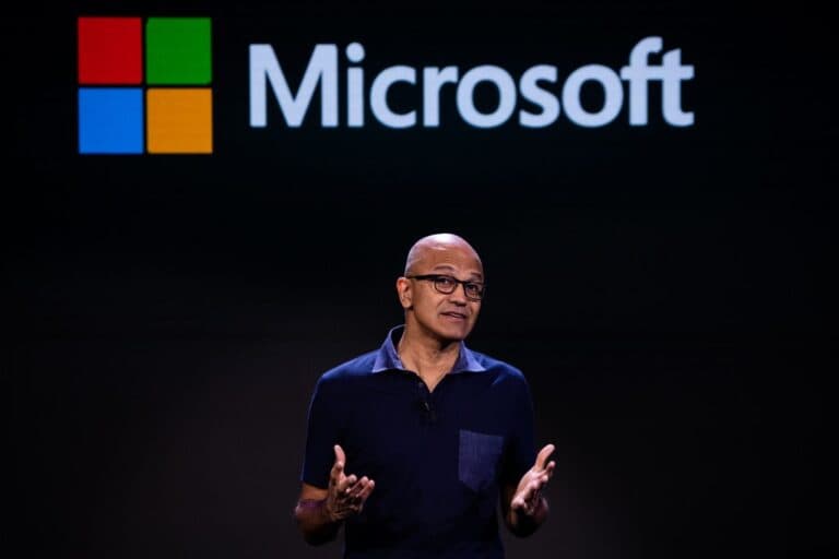 Microsoft își propune să investească 17,5 miliarde de dolari în India până în 2029, pe măsură ce competiția pentru inteligența artificială se intensifică