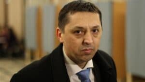 Ministrul Educației: „Oferirea unui control parental sporit este soluția ideală pentru accesul copiilor la rețelele sociale.”