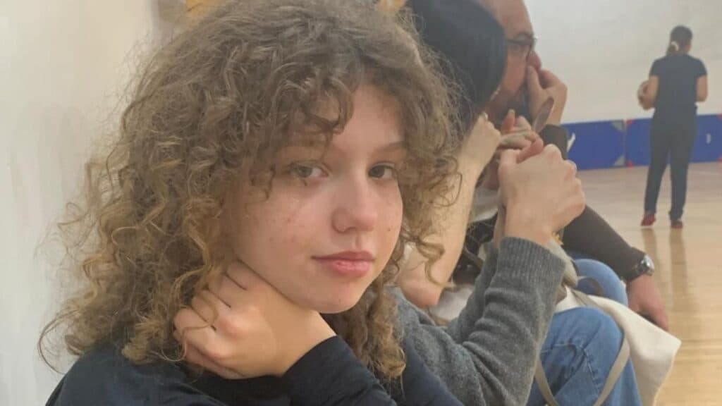 O adolescentă în neant: Anastasia, de 13 ani, a dispărut din București!