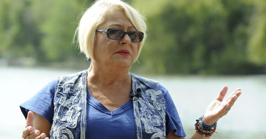 Mirabela Dauer dezvăluie amintiri fascinante despre debutul său profesional: „Dacă nu cântam, nu aveam nicio realizare.”