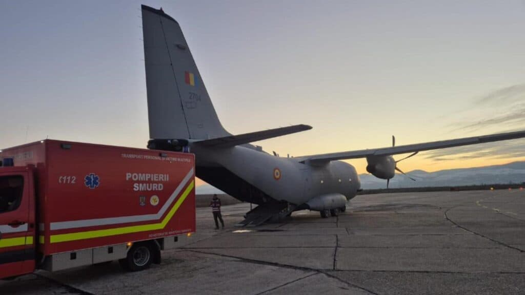 Operațiune umanitară de urgență: Doi pacienți cu arsuri severe, transportați la Bruxelles cu ajutorul Forțelor Aeriene Române