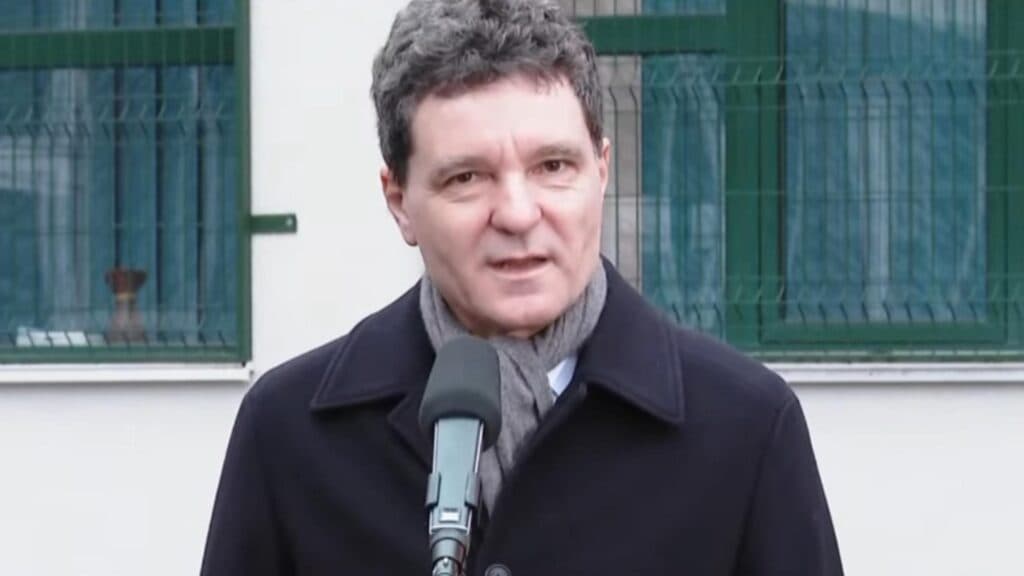 Nicușor Dan îndeamnă românii: „Participați la vot, este esența democrației.”