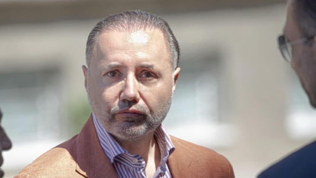 Noi revelații șocante de la Cristian Rizea: Vlad Mustea, acuzat de escrocherii imobiliare cu dosare prescrise și decese misterioase