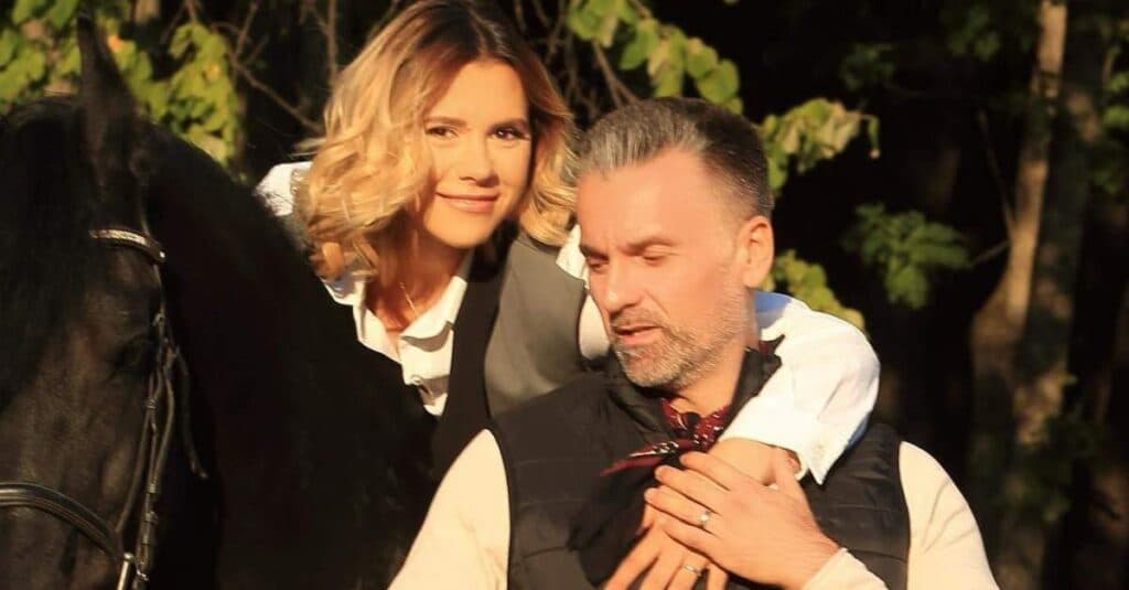 Oksana Ionașcu își îmbrățișează bucuria de a fi mamă pentru a șaptea oară, dăruindu-i viață unui băiețel: „Îmi găsesc cu greu cuvintele pentru a descrie ceea ce altădată părea ușor.”
