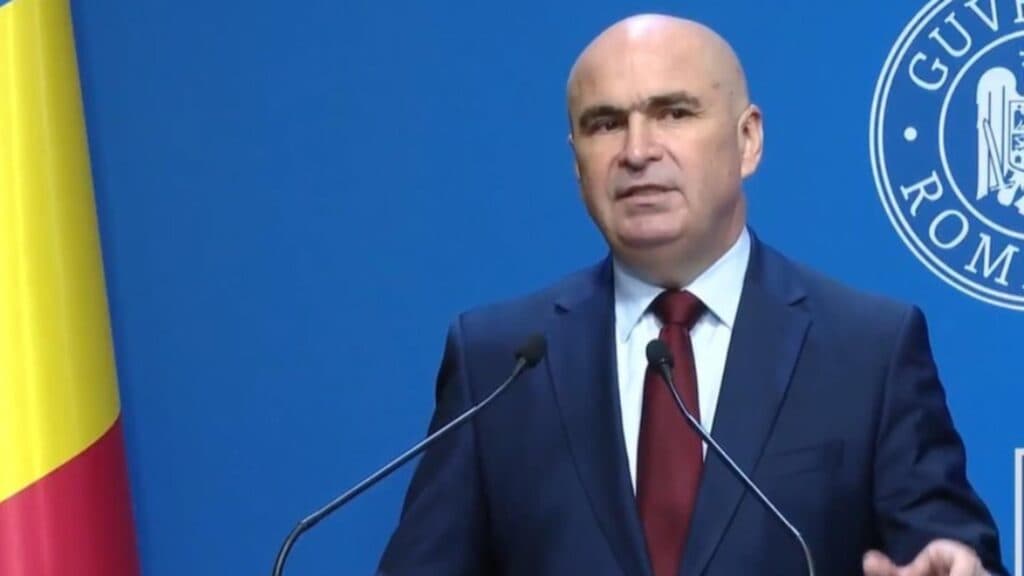 Premierul Bolojan, mesaj cu ocazia Zilei Naționale: “Responsabilitatea de român se îmbină cu cea de cetățean.”