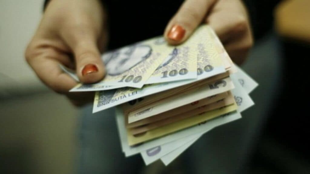 Premierul Bolojan dezvăluie realitatea dură: „Salariul minim nu va crește.”