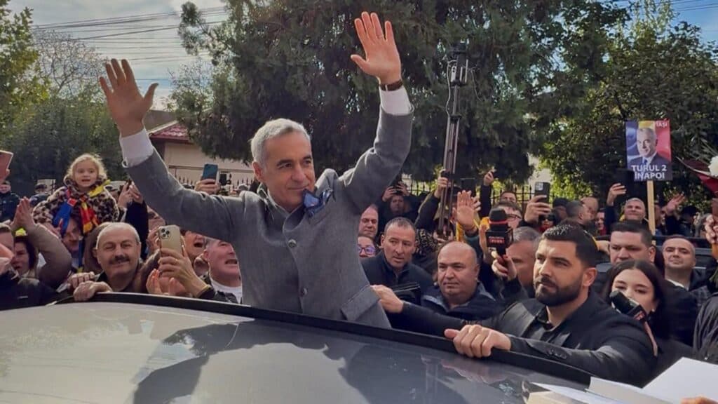 Moment decisiv pentru liderul suveranist Călin Georgescu, mobilizare remarcabilă a susținătorilor săi