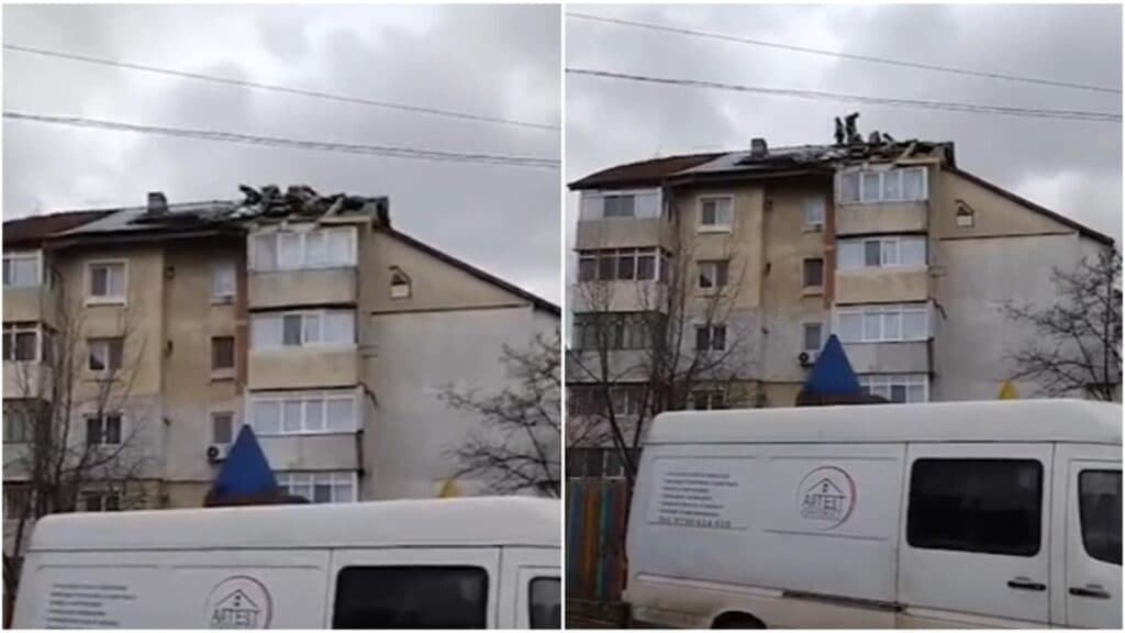 Furia vântului în Iași: Acoperișul unui bloc smuls de rafalele uraganului