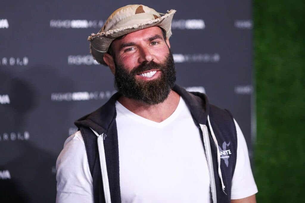 Regele Instagramului, înlăturat cu scandal! Dan Bilzerian acuză că tatăl său i-a răpit imperiul