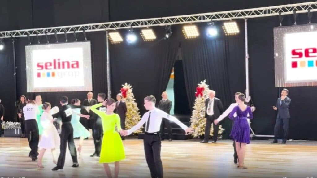 Reșița, inima dansului sportiv românesc: O sărbătoare a eleganței și performanței cu peste 800 de concurenți