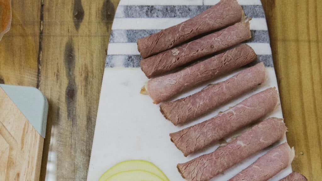 Rulouri delicioase din carne de vită: rețeta sănătoasă ideală pentru sărbătorile de Crăciun
