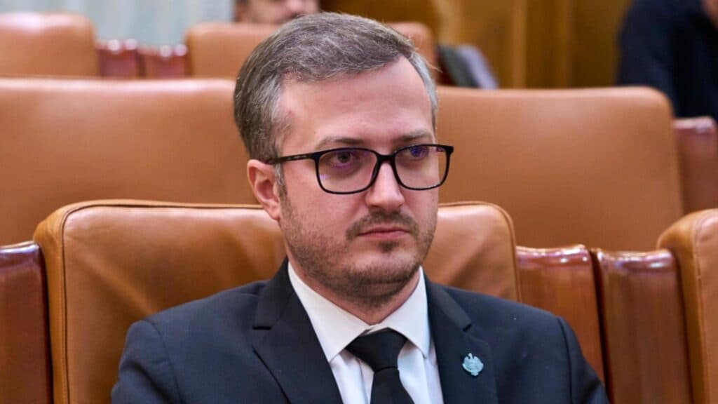 Ștefăniță Avrămescu (AUR): „Majorarea cu 70% a impozitelor locale reprezintă un atac devastator asupra românilor și comunităților din întreaga țară.”