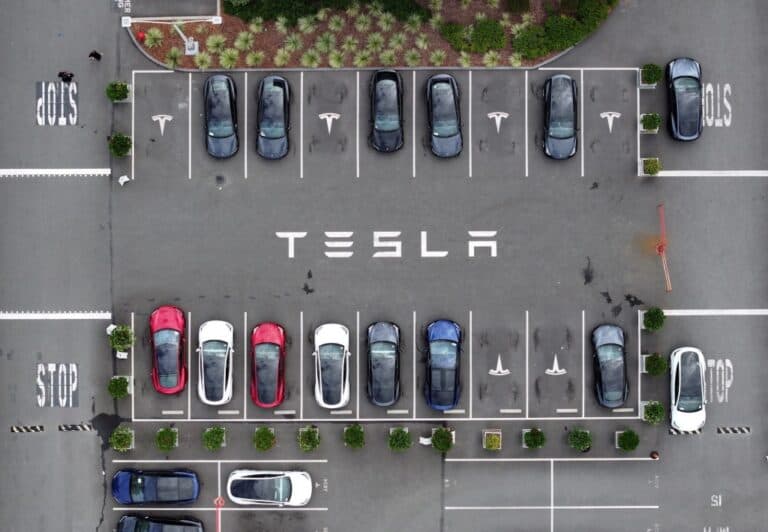 Tesla începe testarea taxiurilor autonome în Austin, fără șofer de siguranță