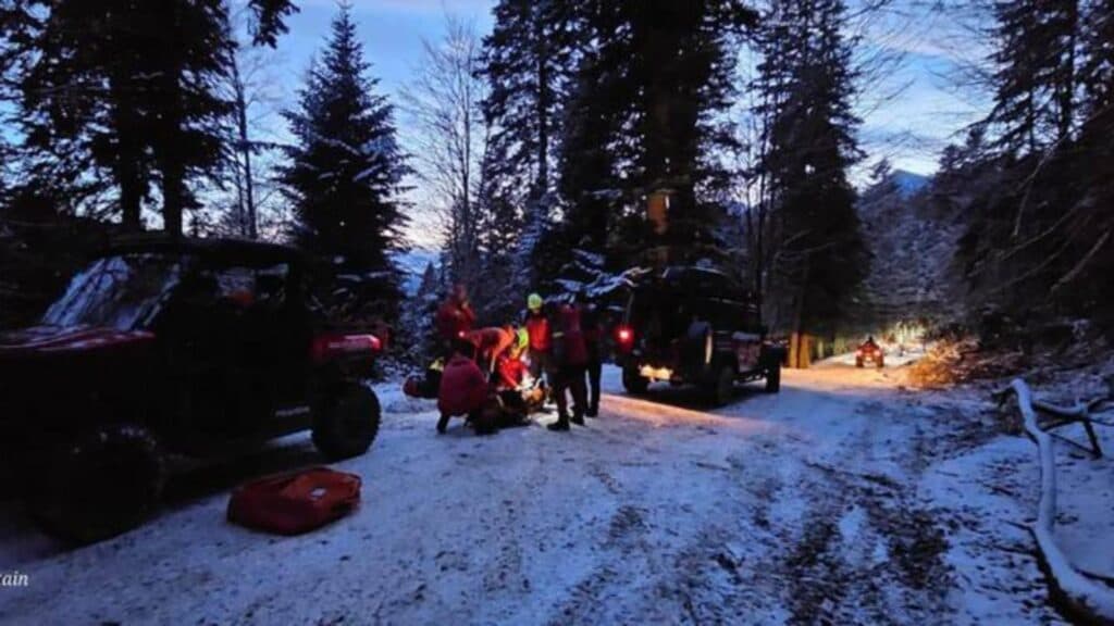 Bucureștean accidentat în Munții Baiului în timp ce se bucura de o plimbare cu ATV-ul