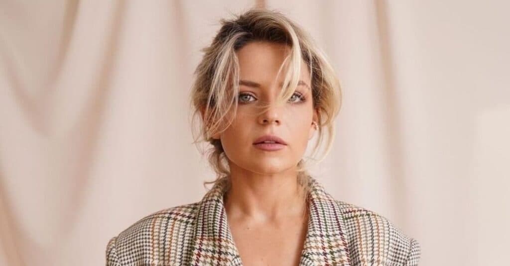 Victoria Răileanu, atacată verbal de un pompier în mijlocul străzii: „Parcă mă întorsesem în anii ’90, după blocurile cenușii din Pantelimon.”