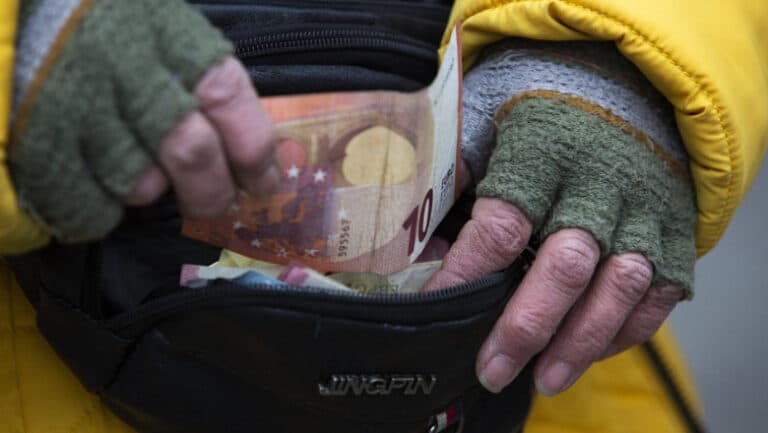 Bulgaria îmbrățișează euro: 7,5 miliarde de leva în numerar ies la iveală între entuziasm și temeri