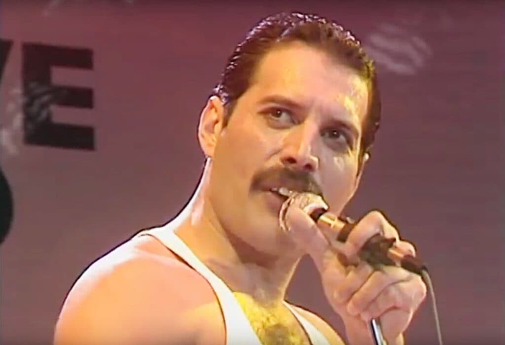 S-a stins din viață fiica neștiută a lui Freddie Mercury. Descoperă povestea „Bibiei” și lupta ei cu o afecțiune rară