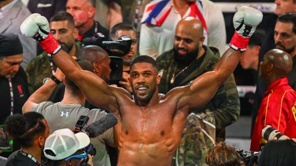 Anthony Joshua părăsește ringul de box după o tragedie în Nigeria, anunțată de un apropiat al său