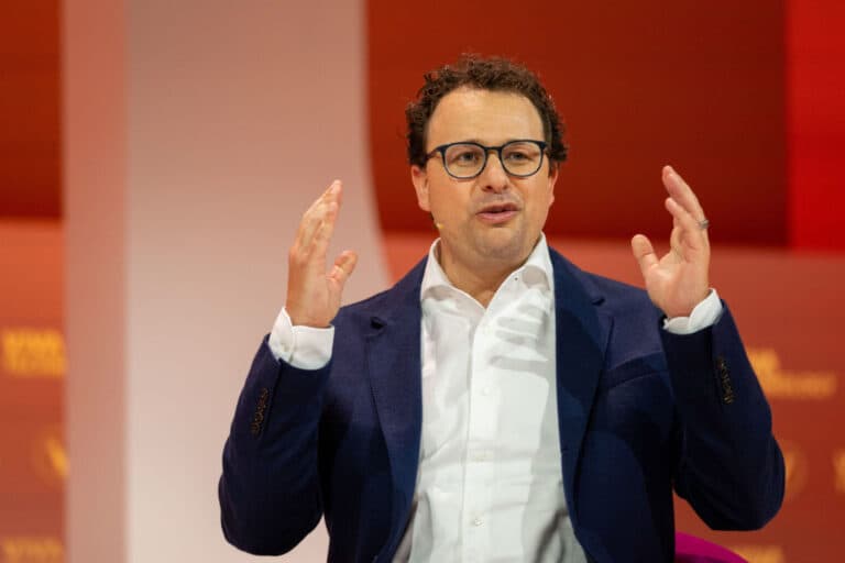 Directorul Anthropic a șocat Davos cu critici la adresa Nvidia