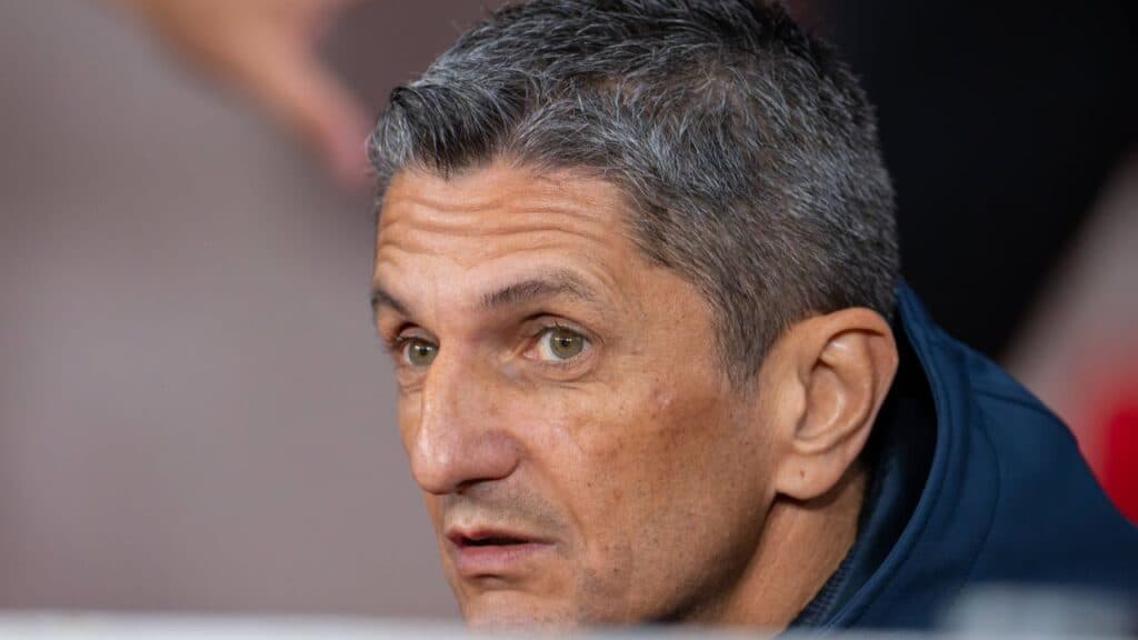 Răzvan Lucescu, marcat de tragedia de pe DN6, își deschide sufletul la conferința de presă: „O tristețe profundă mă copleșește.”