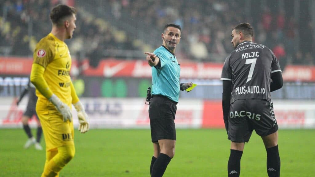 Arbitrajul controversat la meciul UTA – Rapid 1-2: „Un penalty inacceptabil”