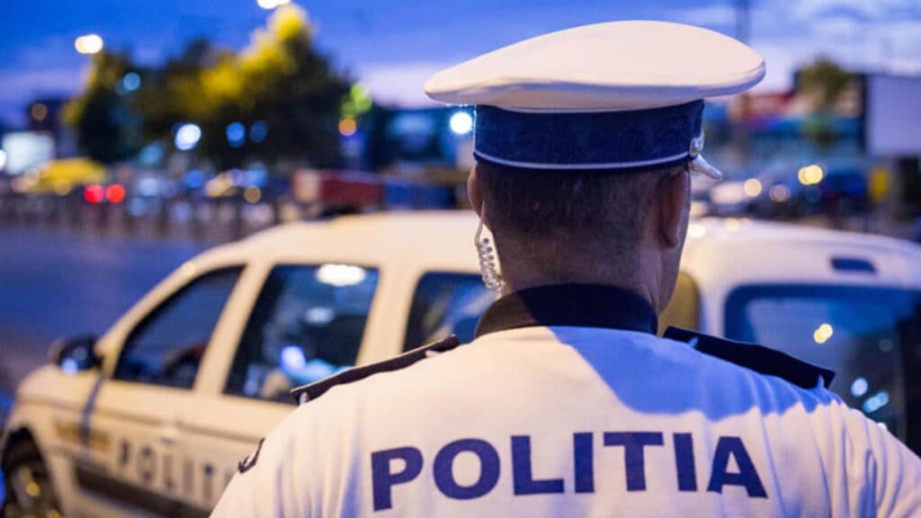 Bărbat din Argeș, prins după ce a publicat în mediul online amenințări cu moartea la adresa vecinilor săi
