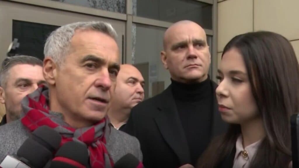 Călin Georgescu revine în fața autorităților: un an de restricții pentru candidatul suspendat