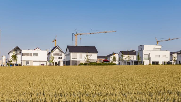 Care sunt cheltuielile pentru retragerea terenurilor din agricultura activă în 2026? MADR a ajustat tarifele conform inflației