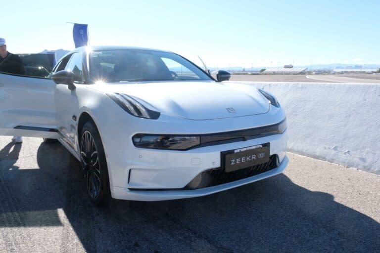 Mașinile electrice chinezești se apropie de SUA în urma reducerii tarifelor în Canada