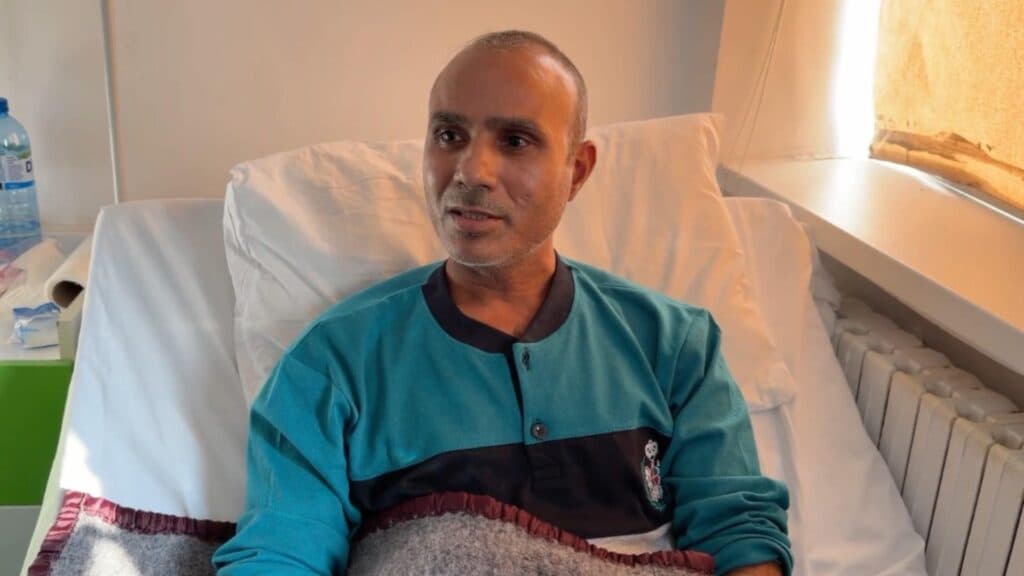 Povestea incredibilă a eroului indian care a salvat o fetiță din apele înghețate