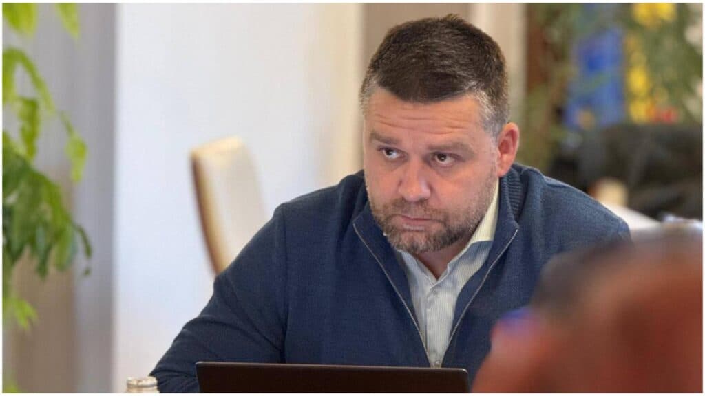 Ciprian Ciucu își exprimă frustrarea: „La începutul acestui an, PMB nu dispune de fonduri nici pentru a traversa strada.”