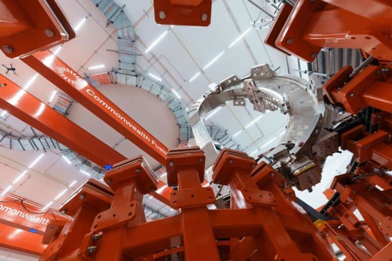 Commonwealth Fusion Systems montează magnetul reactorului și semnează un parteneriat cu Nvidia