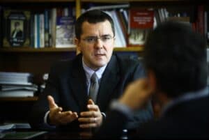 Dan Dungaciu (AUR) demască scandalurile din Coaliție: „Nu au nimic de-a face cu guvernarea sau România, ci sunt doar bătălii pentru control.”
