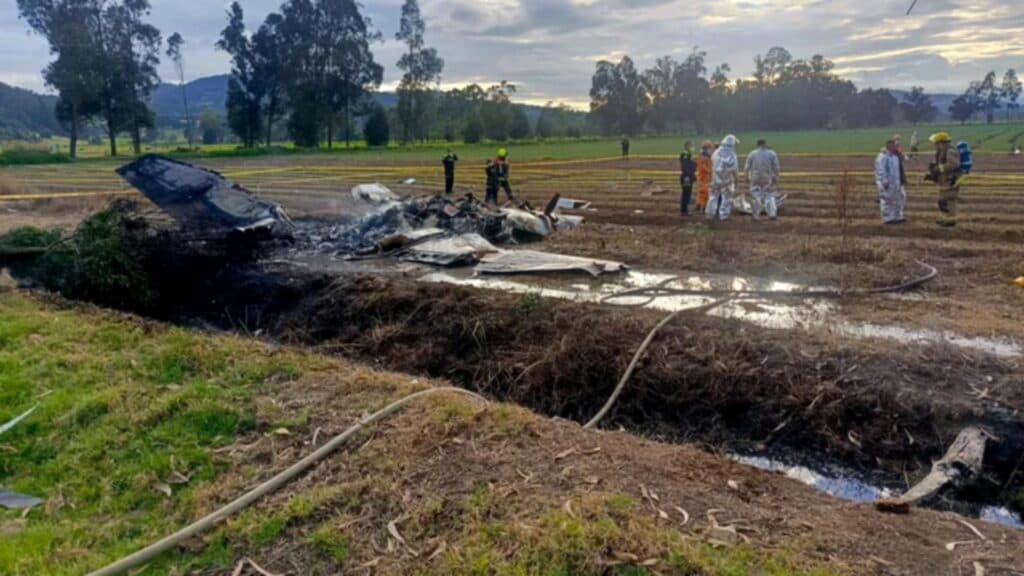 Tragedie în universul muzical: Un artist renumit și alte cinci suflete și-au pierdut viața într-un accident de avion în Columbia