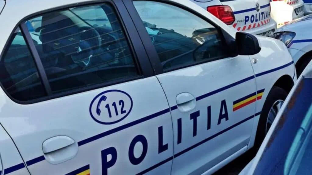 Adolescent de 16 ani din Argeș, victima unei agresiuni brutale din partea altor trei tineri. Doi dintre atacatori au fost luați în custodie